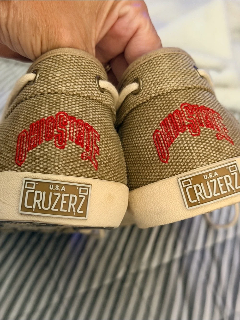 Source Unknown casual canvas